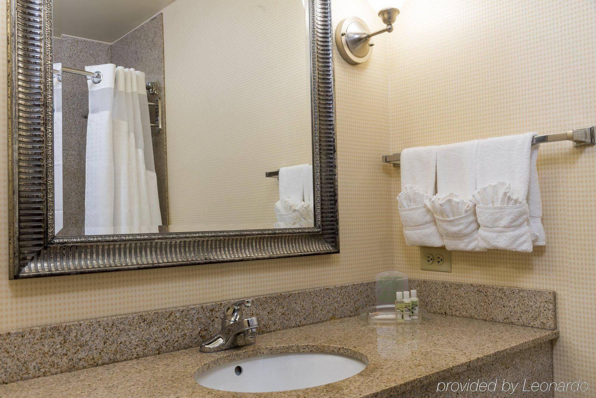Holiday Inn Aurora North - Naperville By Ihg מראה חיצוני תמונה